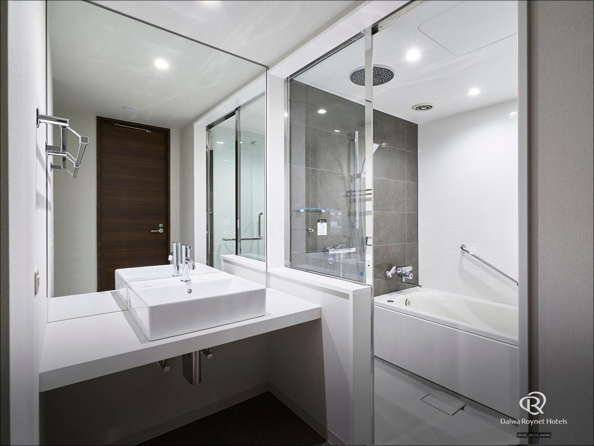 Daiwa Roynet Hotel Fukuyama Ekimae Bagian luar foto